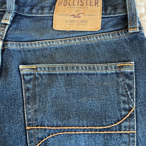 HOLLISTER JUNIOR BOY BLUE JEANS - Picture 2 of 13